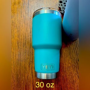 YETI Rambler 30 oz. RARE limited edition color: Aquifer Blue